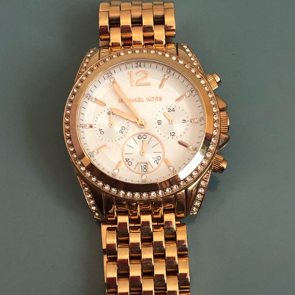 Michael Kors Accessories - Women’s Michael Kors gold watch